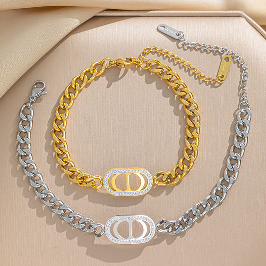 Bracciale a maglie cave a doppia D in acciaio inossidabile con lettera D minimalista da uomo e da donna con finitura elettrolitica