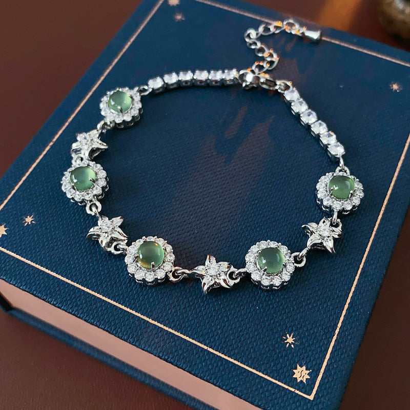 Elegant Heart Floral Brass Plated Inlaid Cubic Zirconia Bracelet for Women