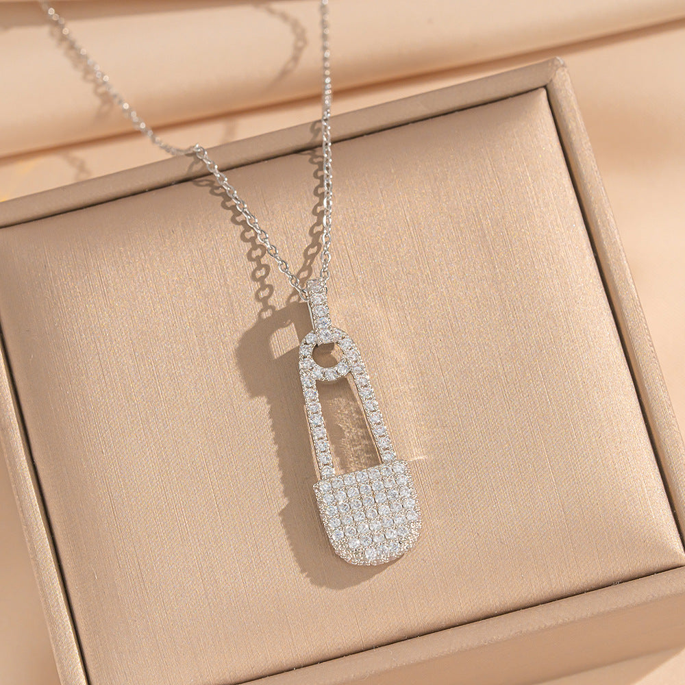 Collar Minimalista con Colgante de Ola y Geométrico para Mujer en Acero de Titanio con Chapado en Oro de 18K, Cadena Hipoalergénica para Clavícula con Motivos de Corazón y Lazo