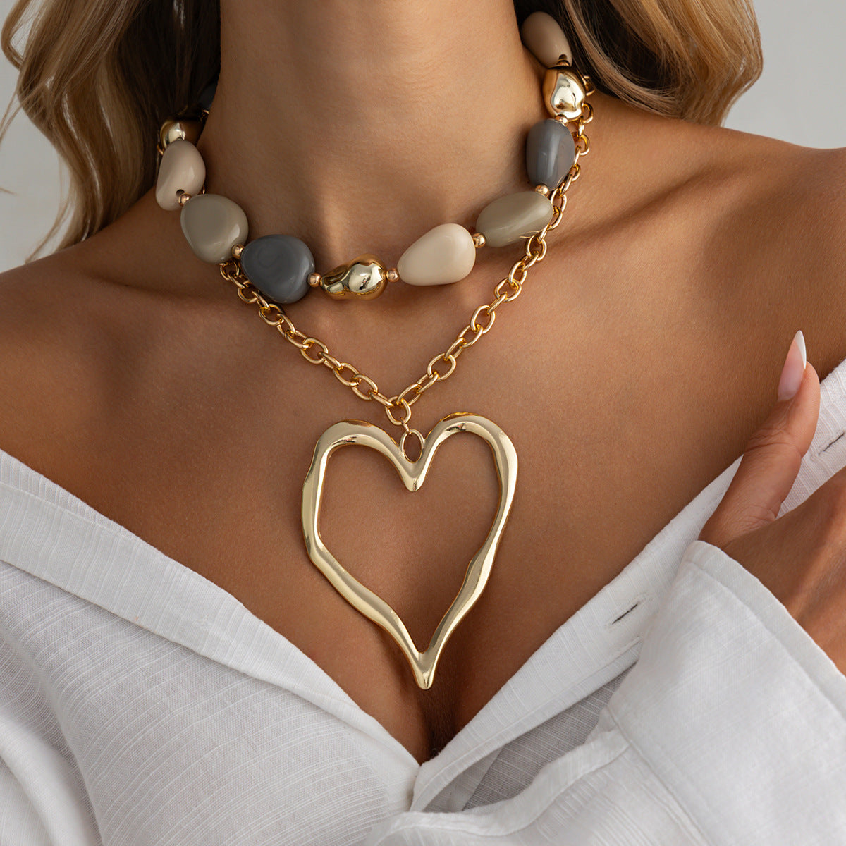 Sweet Punk Exaggerated Heart Resin Zinc Alloy Plated Necklace for Women