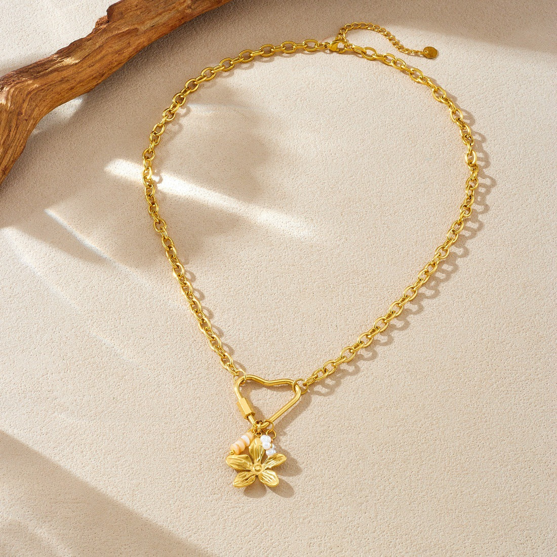 Casual Gold Plated Heart Lily of the Valley Pearl Pendant Stainless Steel Curb Chain Necklace for Women