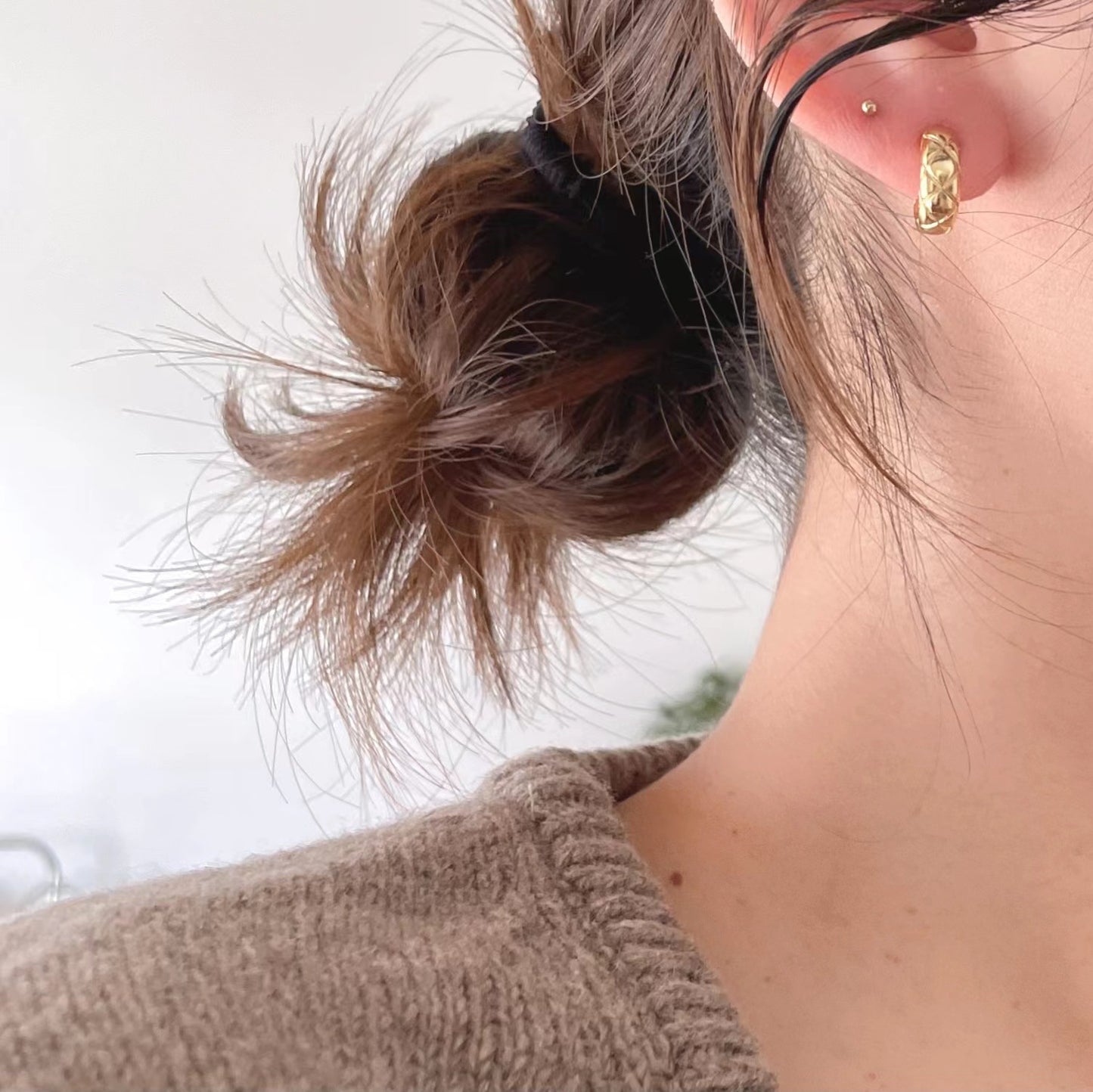 Minimalist Geometric Line Pattern 925 Sterling Silver Letter-Style Stud Earrings for Women