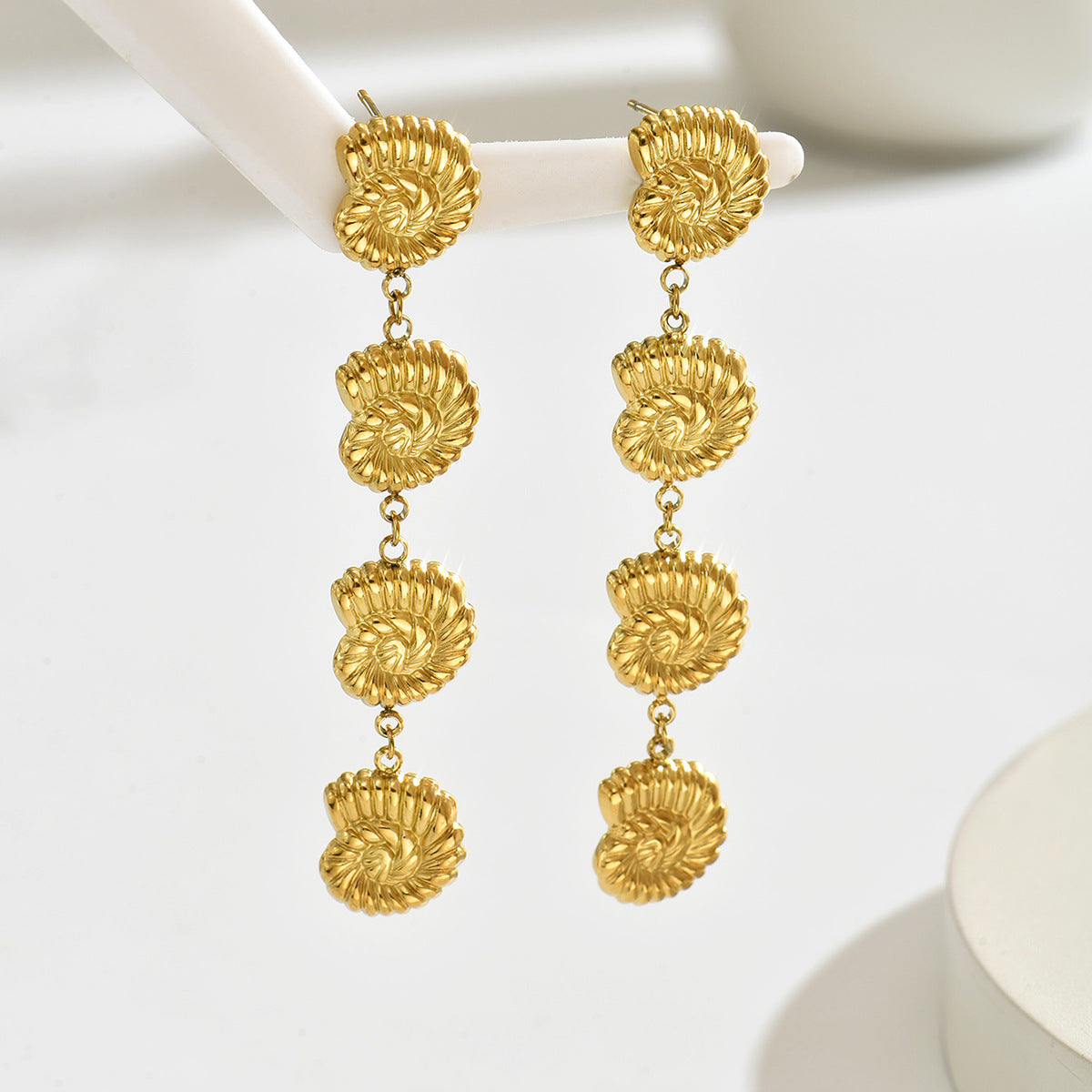 Geometric Wave Shaped Alloy Earrings with Electroplated Finish French-Inspired Luxury Sea Shell Design for Women