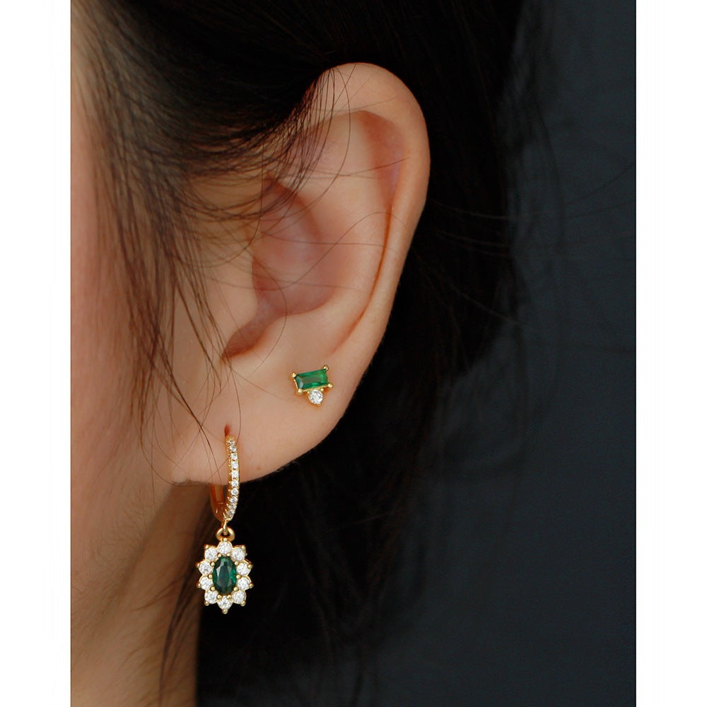 Elegantes Pendientes de Plata de Ley 925 con Forma de Trébol, Esmalte Verde Esmeralda y Detalles de Pedrería para Mujer