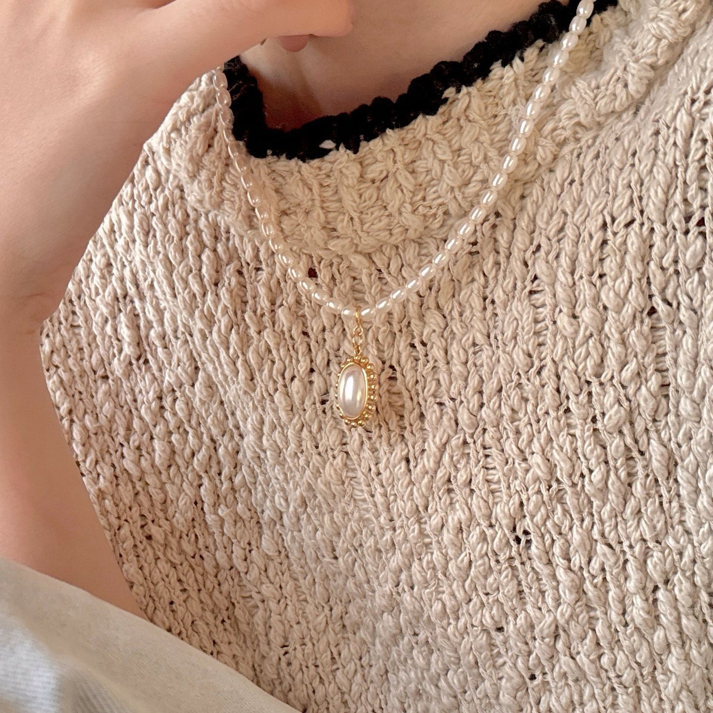 Sweet 925 Sterling Silver Geometric Oval Crystal Pearl Pendant Necklace with Checkered Chain