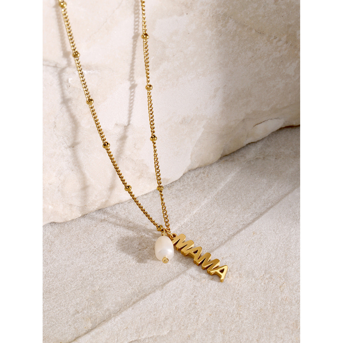 Ins Style 18K Gold Plated Stainless Steel Mama Letter Pendant with Freshwater Pearl Snake Chain Necklace for Women