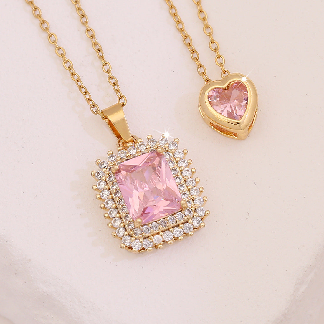 Fashionable Heart-Shaped Floral Water-Drop Leaf Pendant Necklace in Stainless Steel with Cubic Zirconia