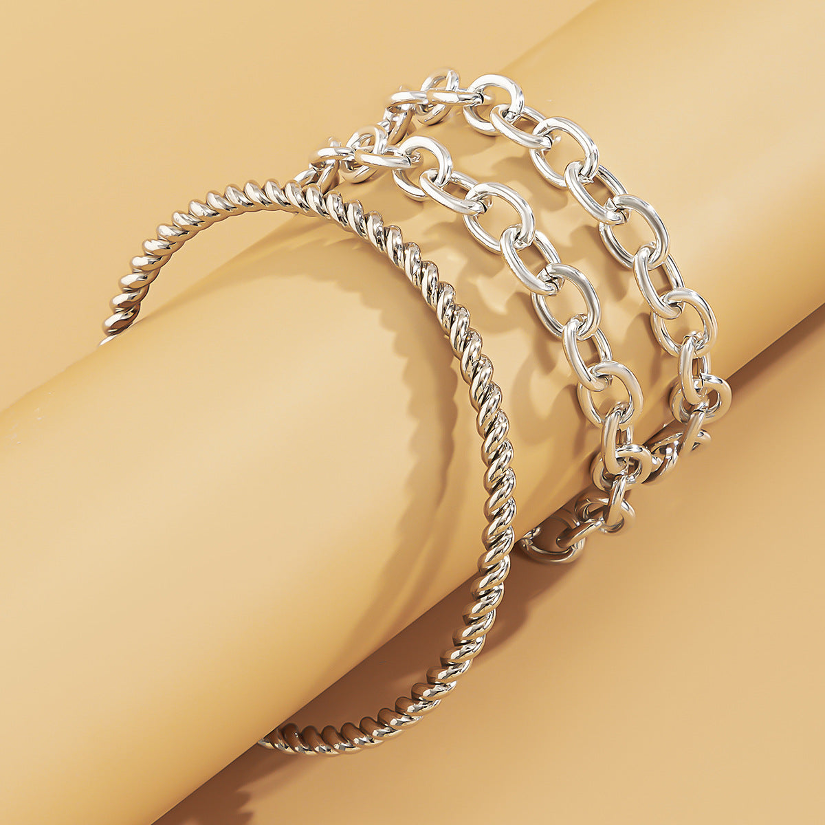 Set di bracciali geometrici minimalisti a croce con catena a maglie cave in metallo galvanizzato per donna