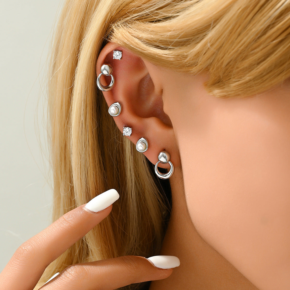 Dulces aretes de perlas y circonitas con forma de U, de estilo minimalista geométrico, para mujer