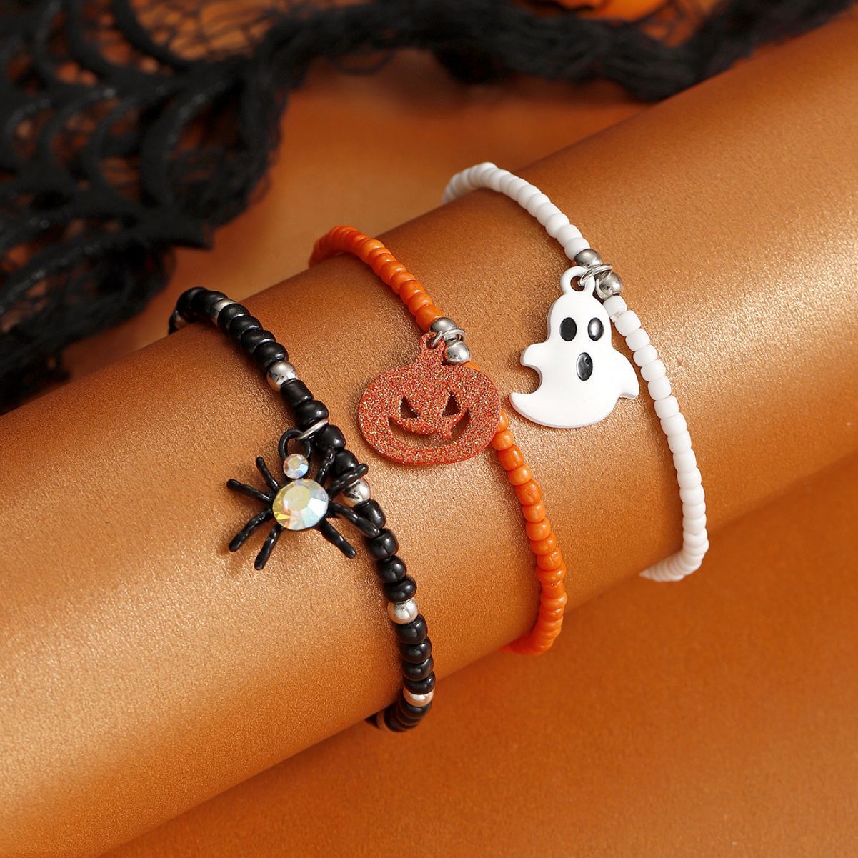 Juego de pulseras góticas oscuras de Halloween con dijes de araña, fantasma y calabaza, pulsera de cuentas de aleación para mujer