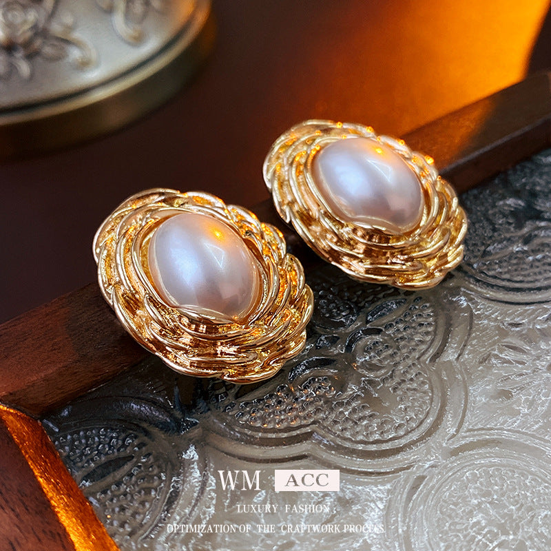 Vintage Artistic Oval Pearl Stud Earrings in Sterling Silver with Gold Plating for Women