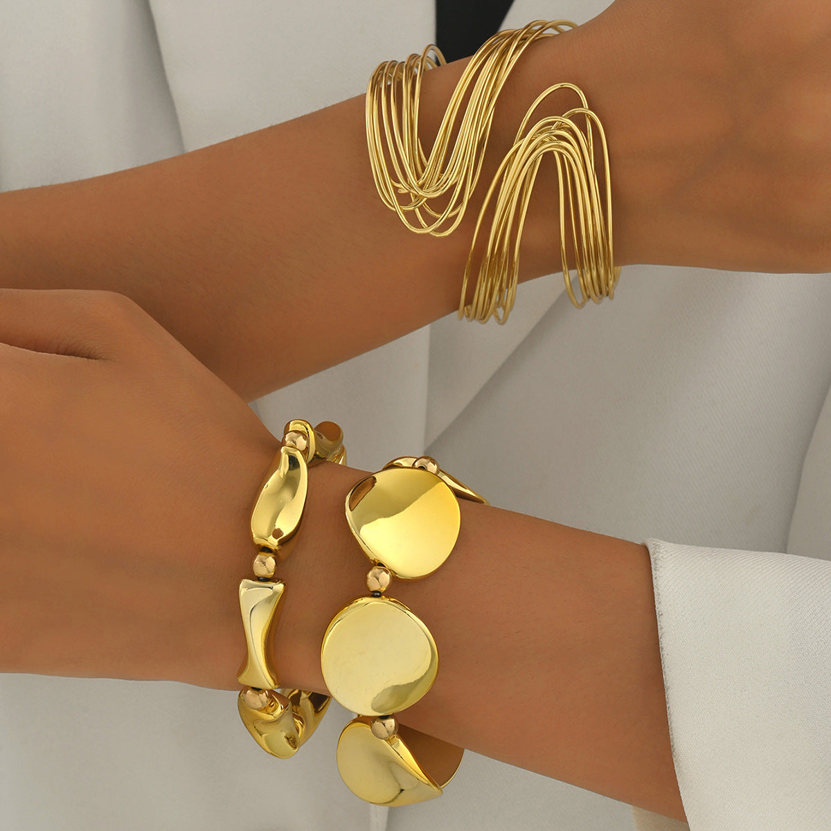 Set di bracciali da donna multistrato a motivo geometrico, in lega di zinco placcata