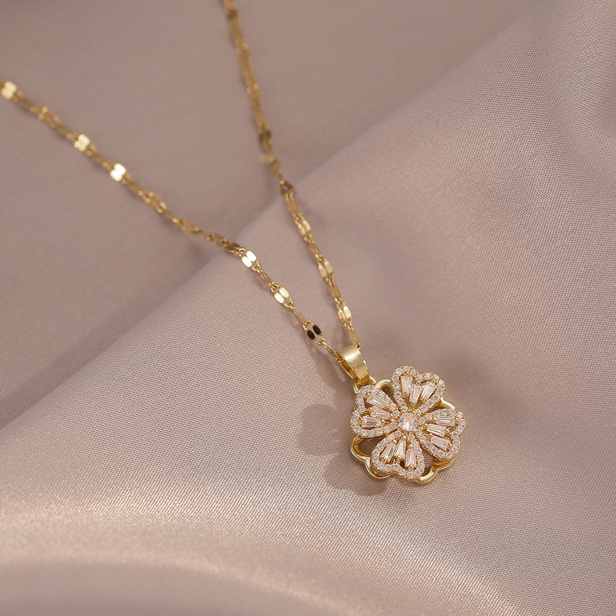 Minimalist Four-Leaf Clover Pendant Necklace for Women Titanium Steel Plated Delicate Clavicle Chain with Irregular Design