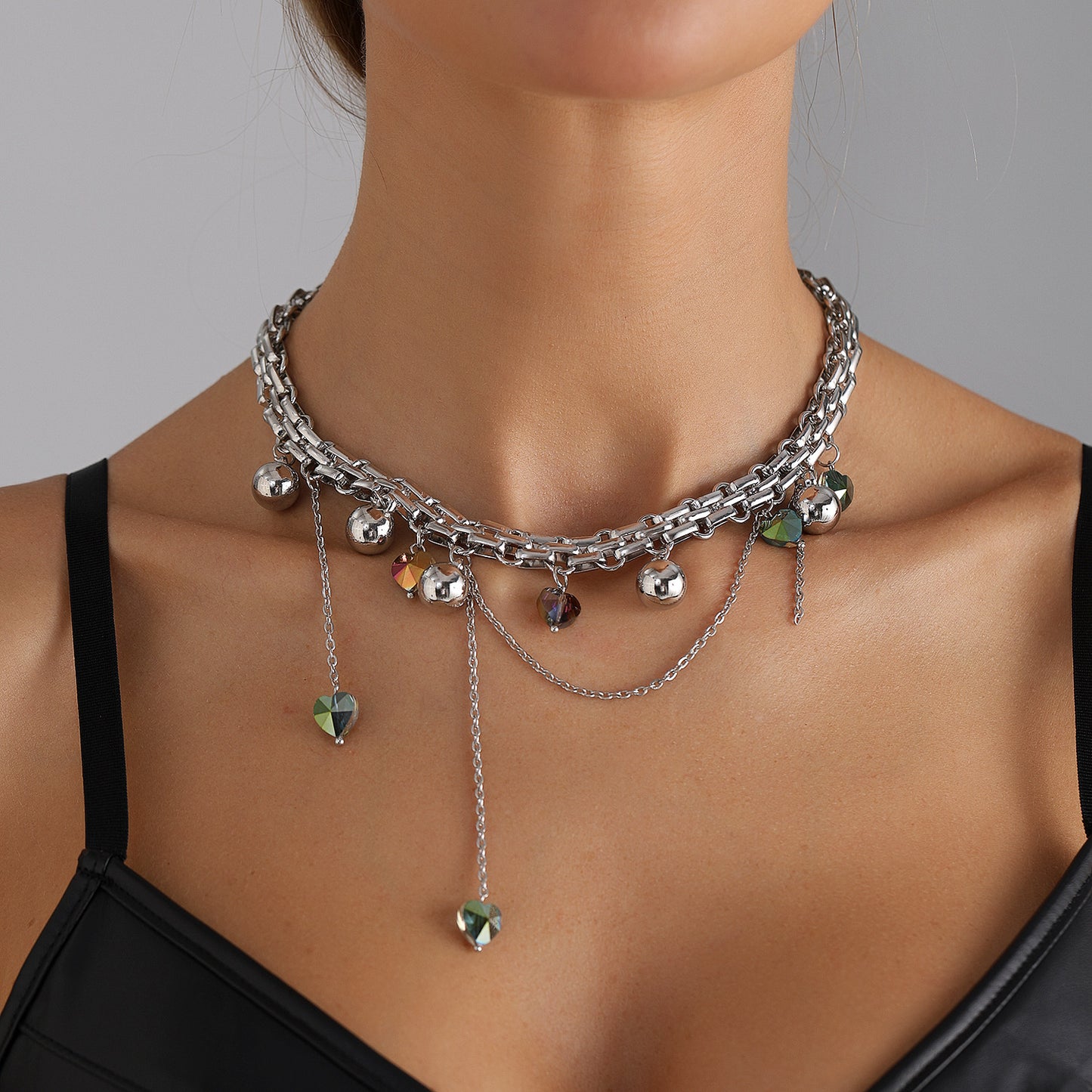 Vintage Heavy-Duty Heart Geometric Alloy Plated Necklace for Women