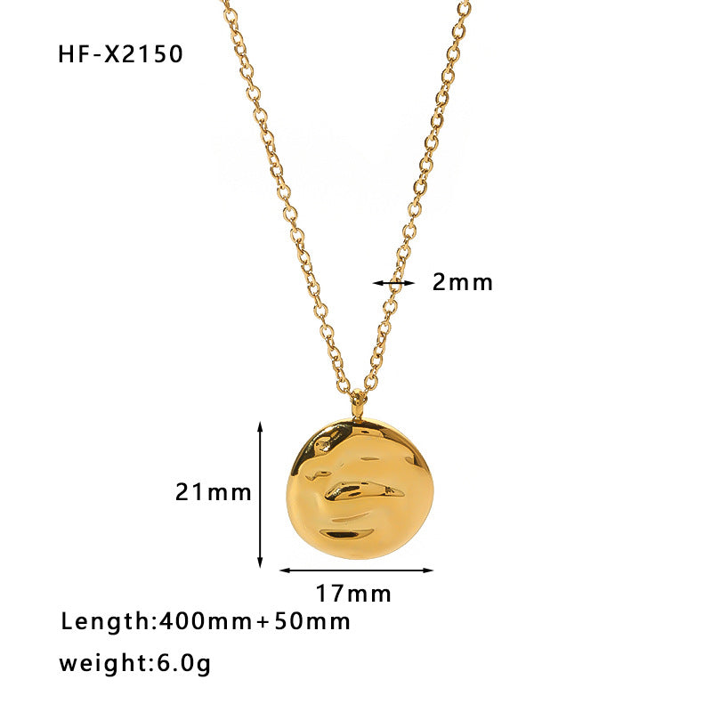 Collana con Ciondolo a Cuore in Acciaio al Titanio Stile INS con Catena in Acciaio Inossidabile Placcato Oro 18K e Dettagli in Strass Pavé