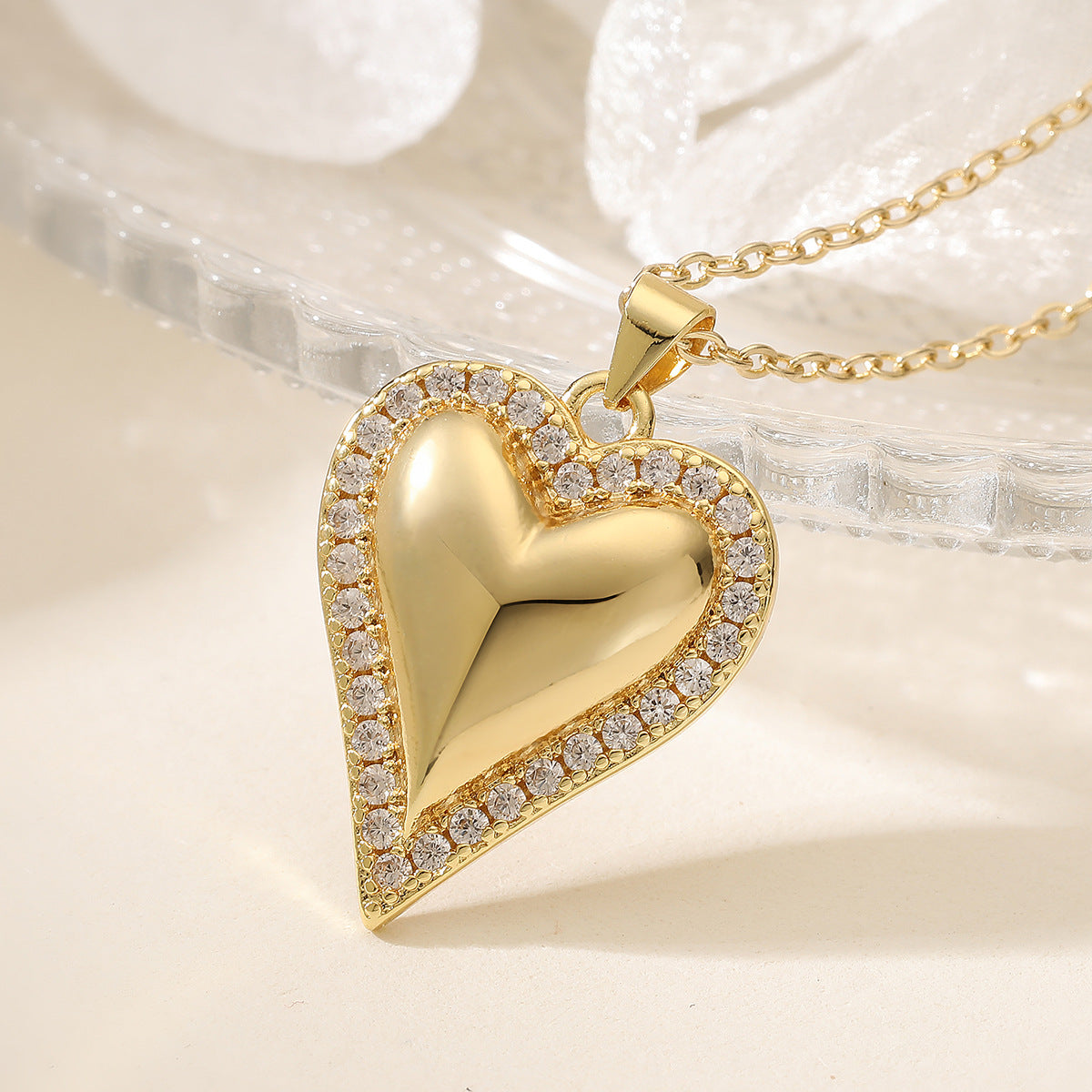 Minimalist 18K Gold Plated Brass Heart Cubic Zirconia Pendant Necklace for Women