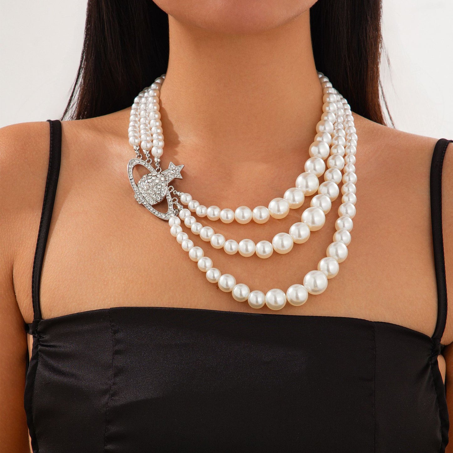 Collana con ciondolo a stella vintage in lega, intarsio di strass e nappe, da donna