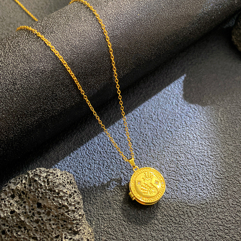 Vintage Micro-Paved Cubic Zirconia Crown Heart Star Geometric Brass Pendant Titanium Steel Box Chain Necklace for Unisex