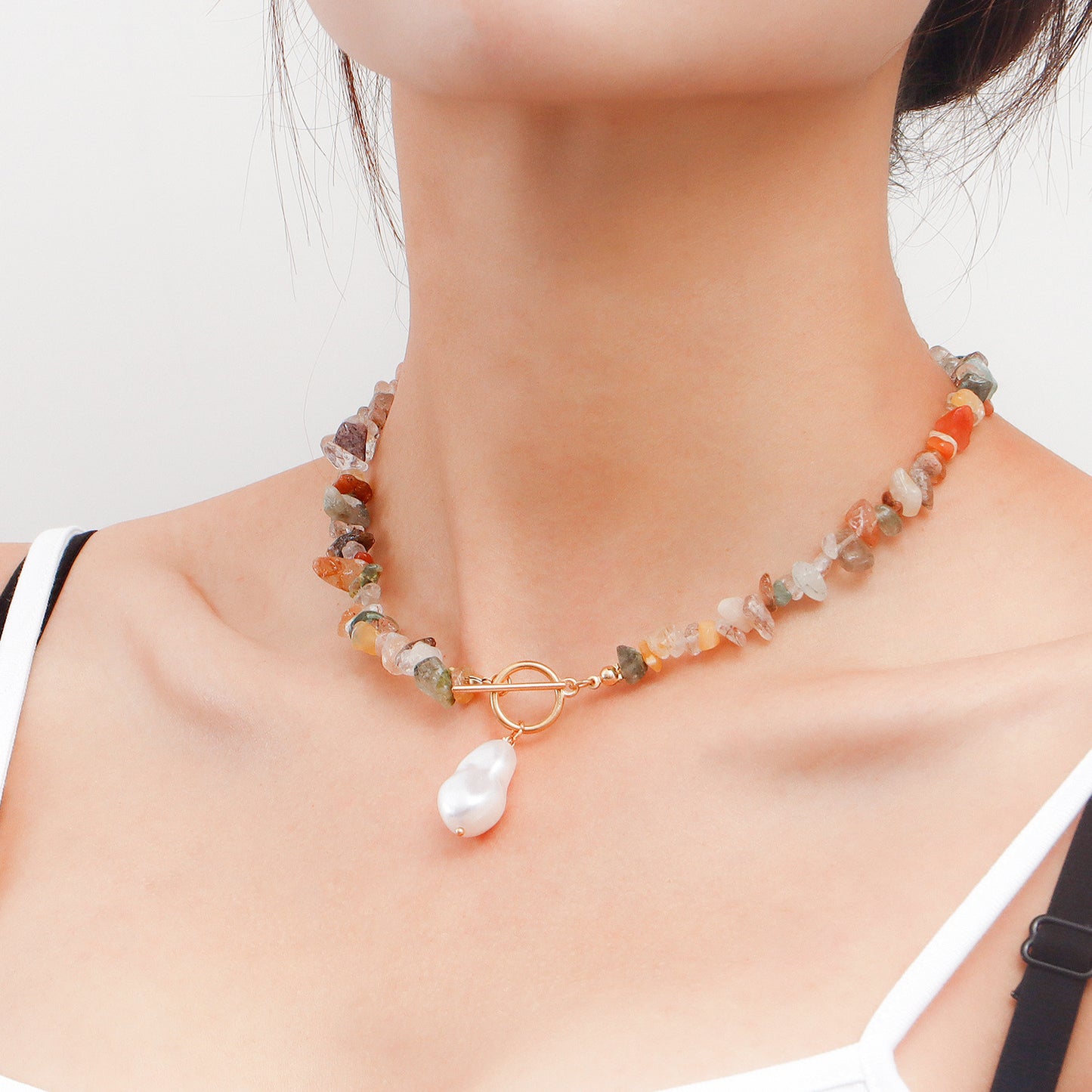 Minimalist Geometric Alloy Necklace with Pearl Accents and Turquoise Beads for Women