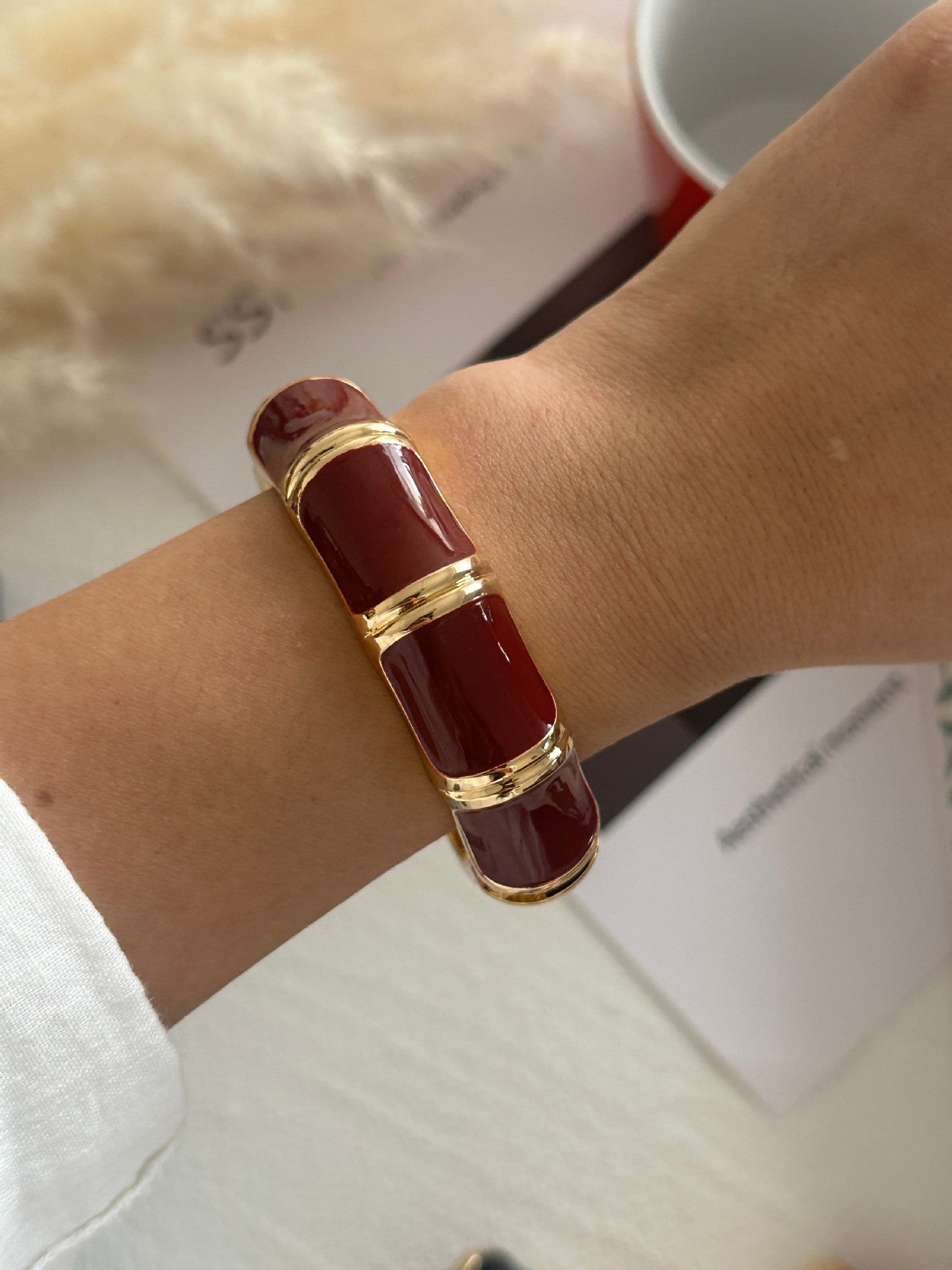 Bracciale da donna a polsino in lega smaltata pesante vintage con bambù geometrico