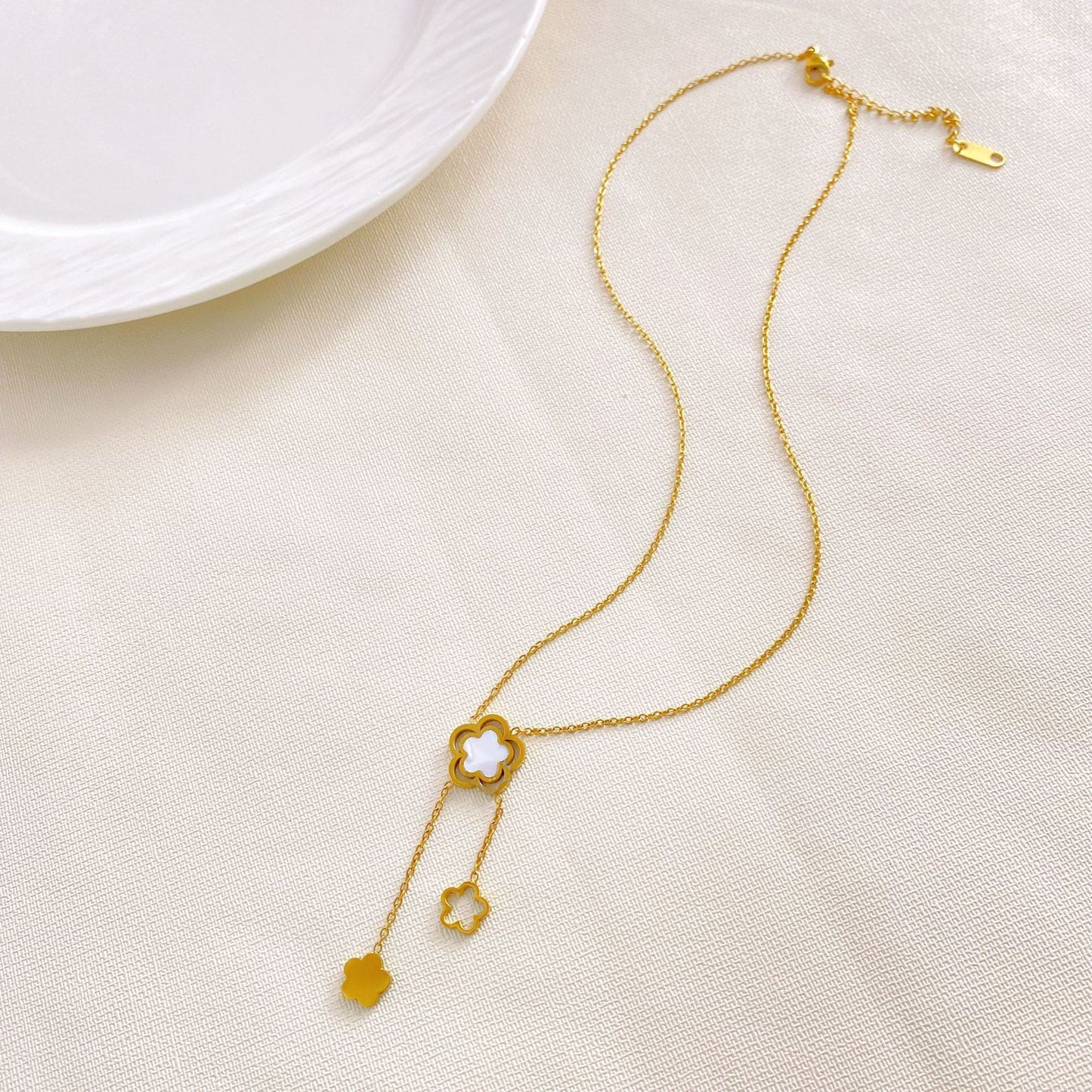 Minimalist Gold Plated Titanium Steel Floral Shell Inlay Tassel Necklace for Unisex