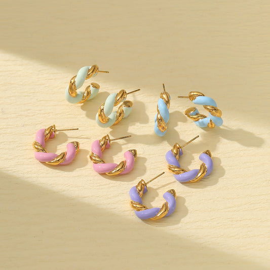 Retro Style Heart-Shaped Stainless Steel Earrings with Plated Finish, Delicate and Sweet Design for Women