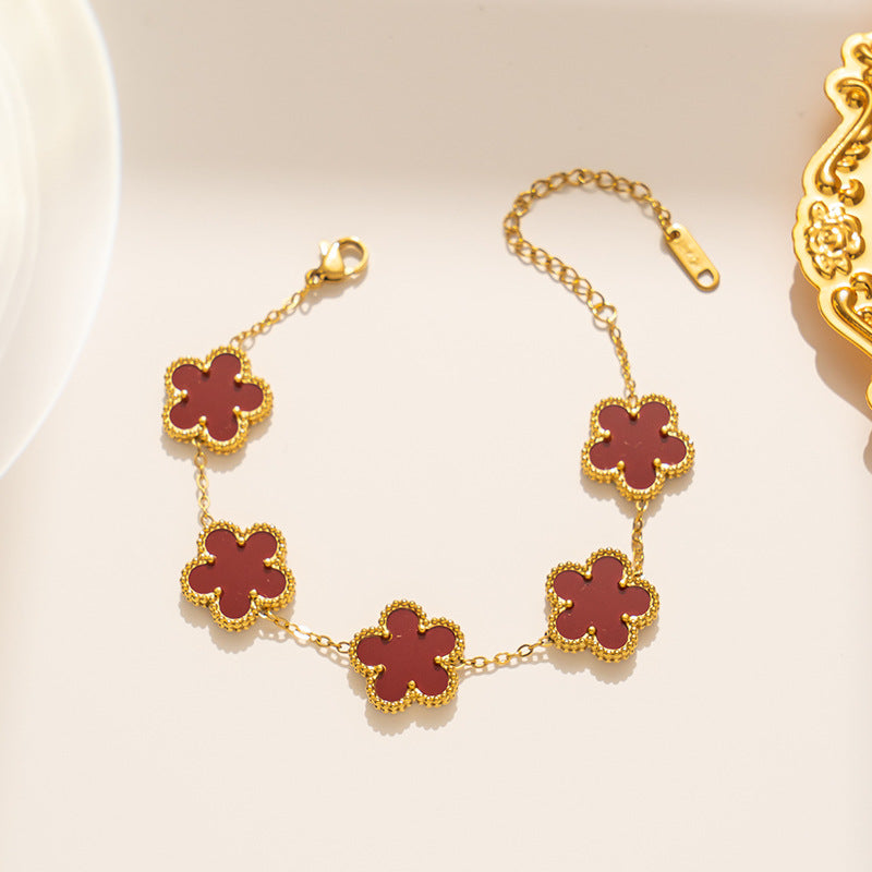Sweet Fresh Floral Style Double-Sided Plum Blossom Bracelet for Women Made of Titanium Steel with Electroplating Finish