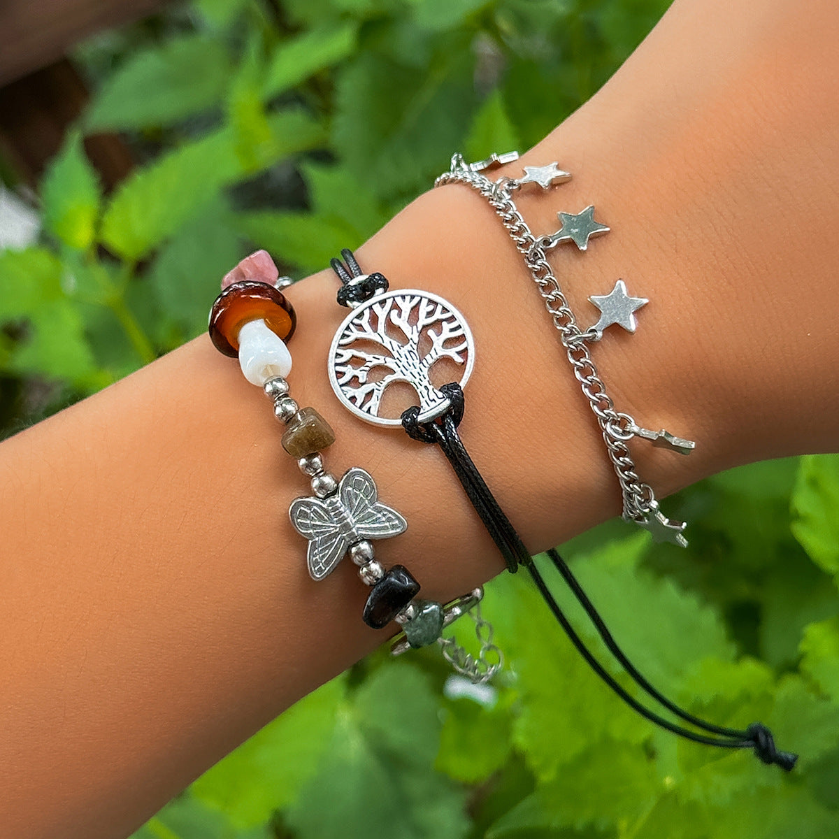 Conjunto de pulseras de aleación vintage bohemias con forma de estrella, borlas y detalles de cadena para mujer