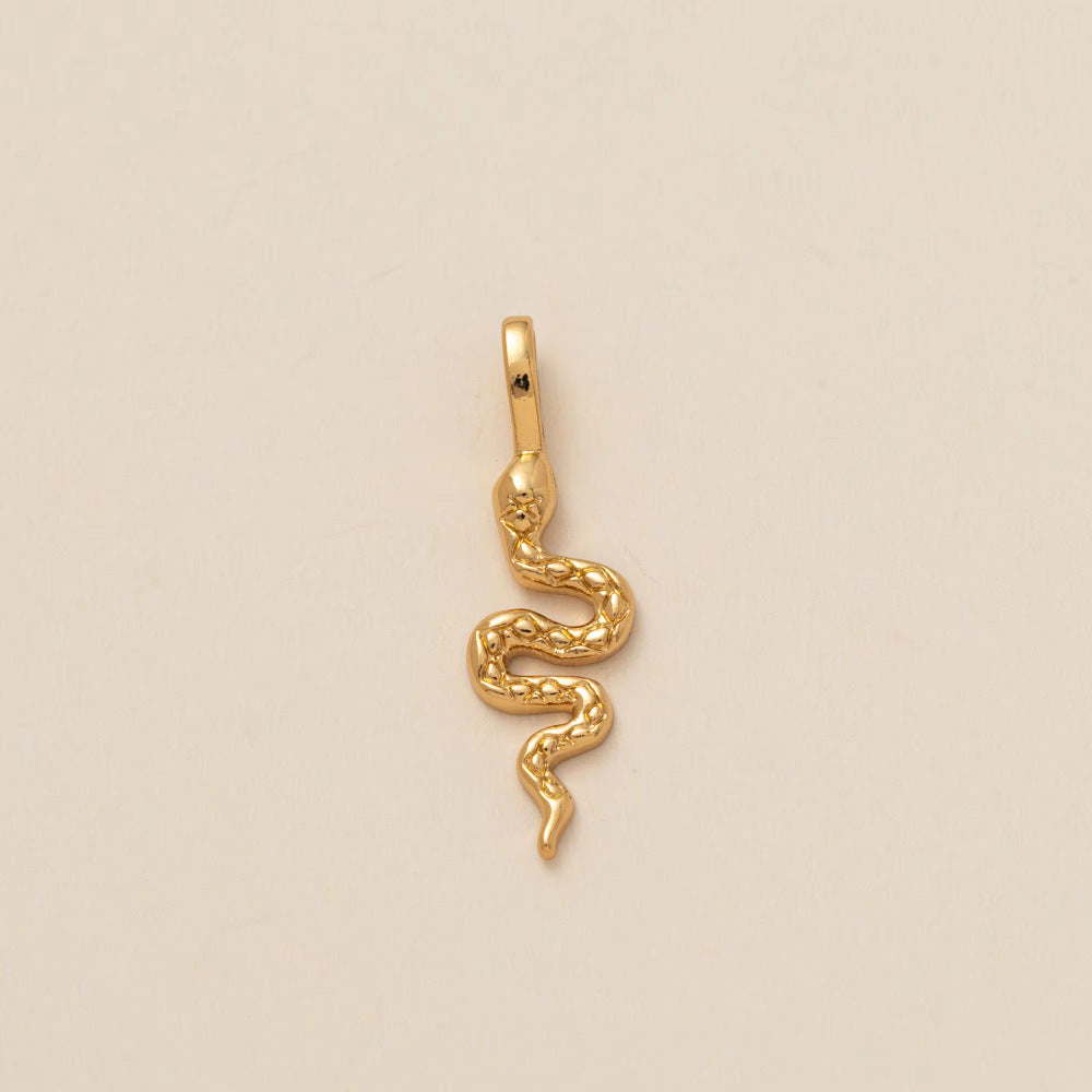 Minimalist Elegant Plated Brass Heart Butterfly Animal Floral Charm Bar for Cable Chain Necklace DIY Accessories