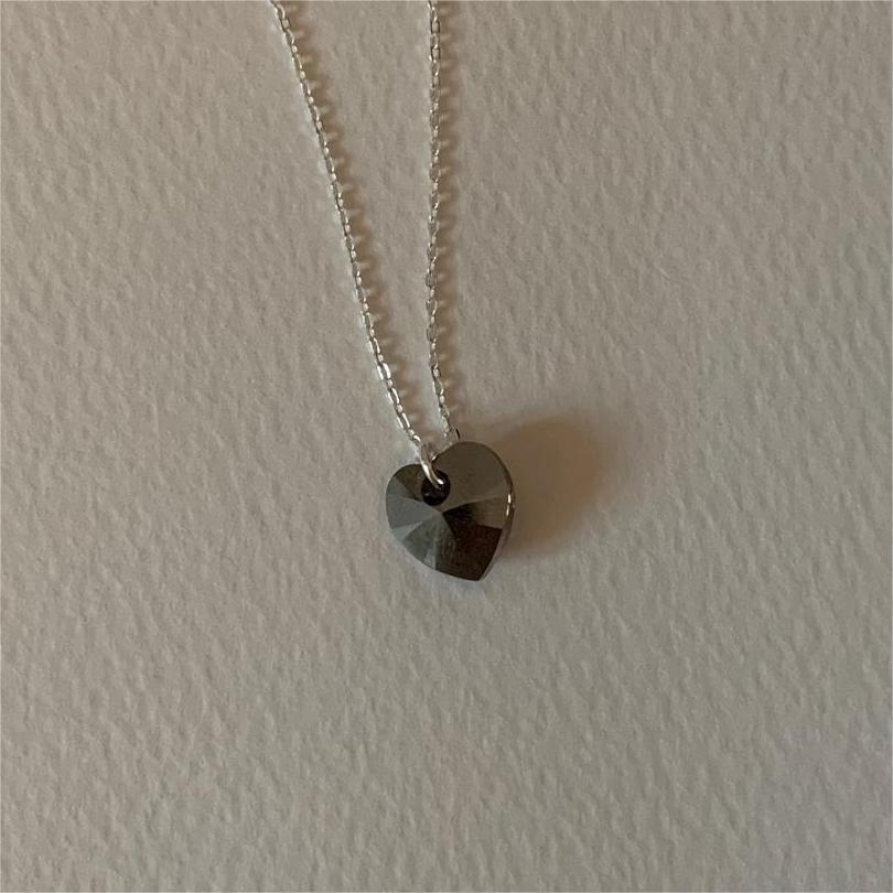 Collana minimalista a forma di cuore in argento sterling 925 con intarsio in cristallo austriaco e placcatura in oro su catena a scatola