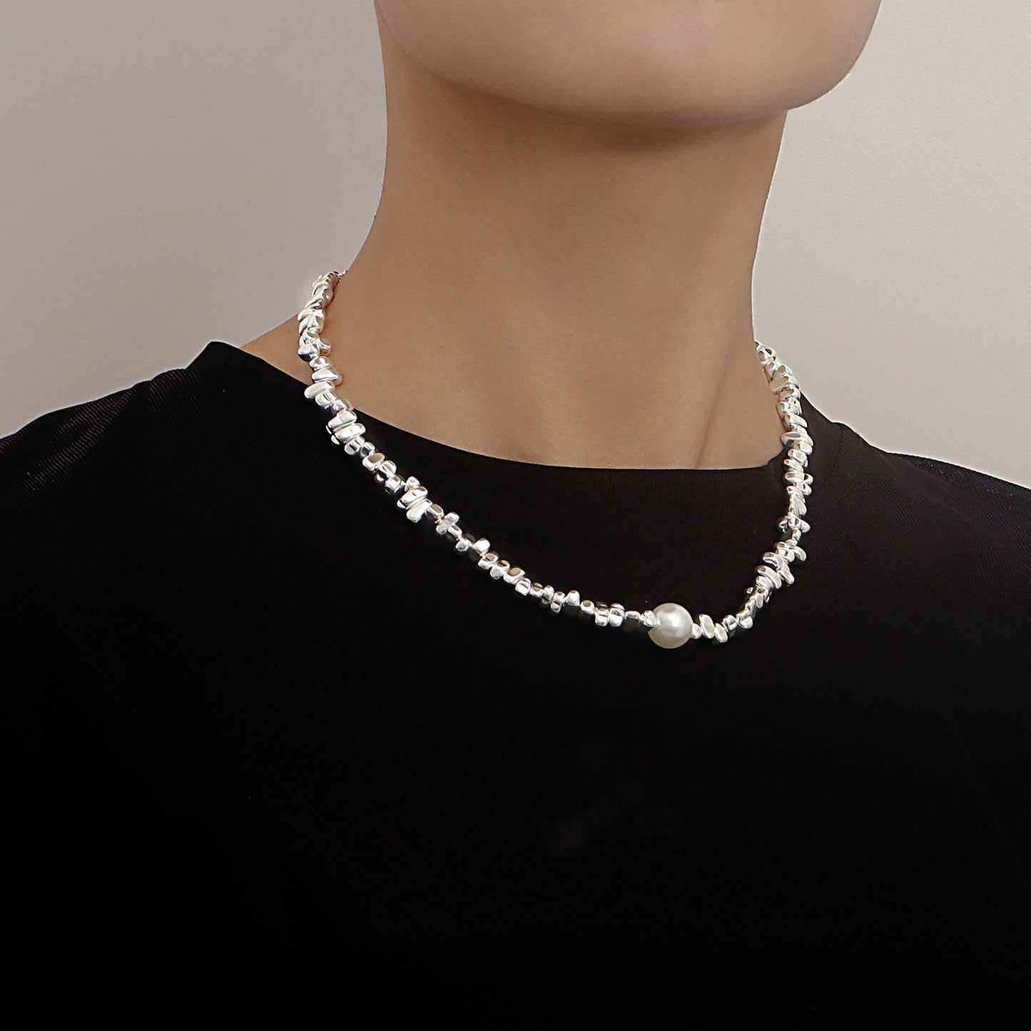 Geometric Irregular Mother-of-Pearl Pendant Necklace with Electroplated Alloy Chain for Women