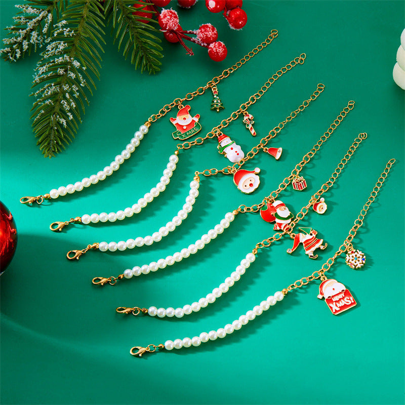 Pulsera de abalorios de Papá Noel de moda para mujer, chapada en aleación con acabado de esmalte, diseño de personaje de dibujos animados, joyería temática navideña