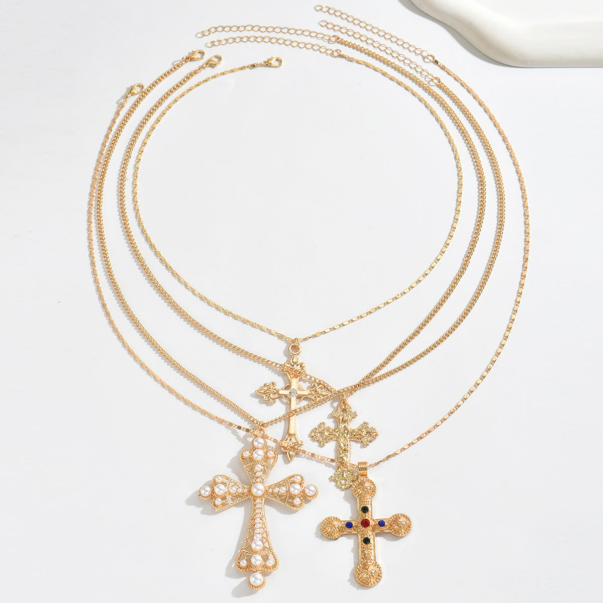 Geometric Cross Pendant Necklace Set in Zinc Alloy with Rhinestone Inlay for Women, Fashionable and Versatile Long Necklace