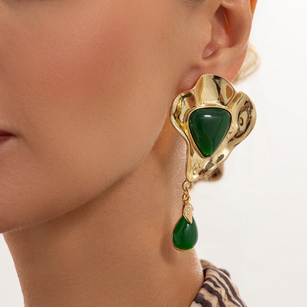 Vintage Luxury Teardrop Geometric Zinc Alloy Plated Gemstone Earrings for Women