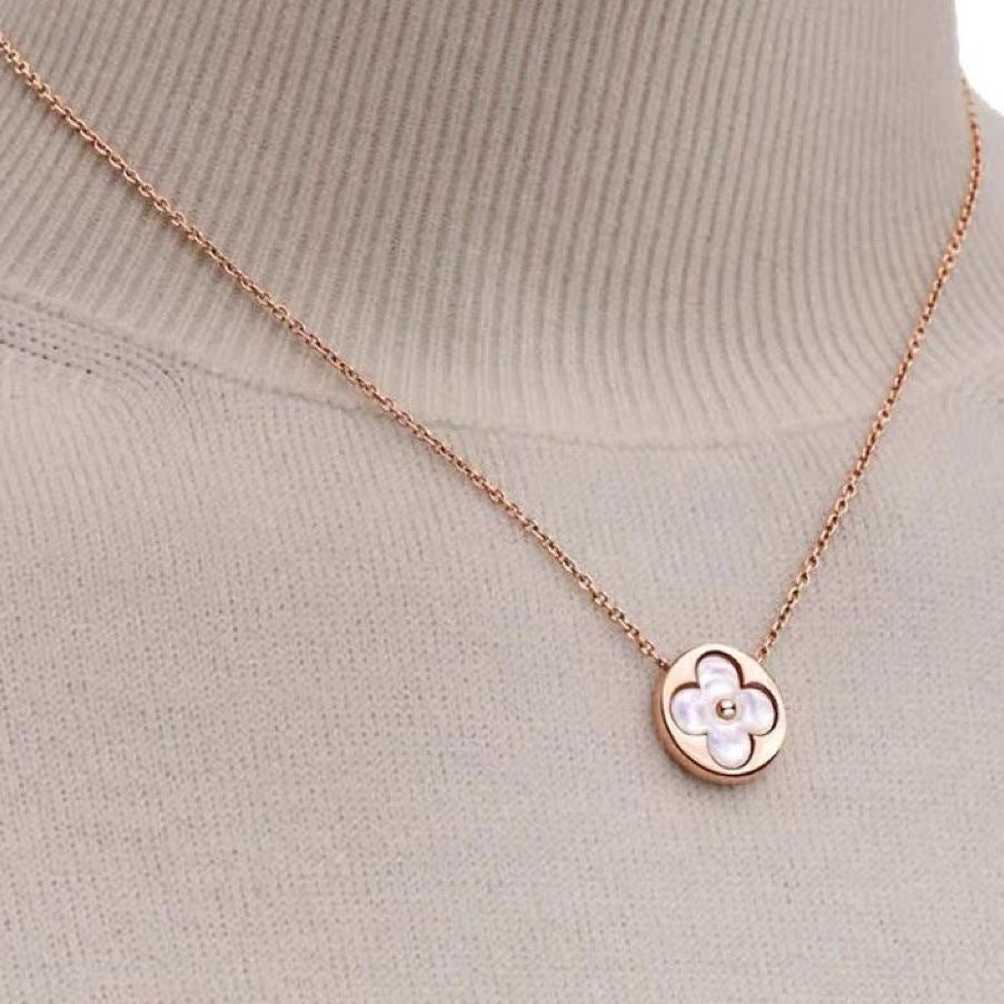Minimalist Clover-Shaped Titanium Steel Necklace for Women with Mother-of-Pearl Inlay and Plated Finish
