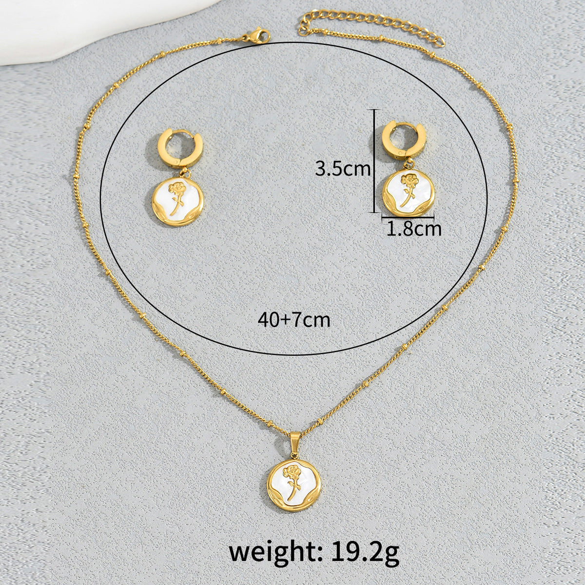 Set di Collana e Orecchini da Donna con Fiore di Rosa, Perla e Madreperla, Base in Rame e Incassatura Micro-Pave