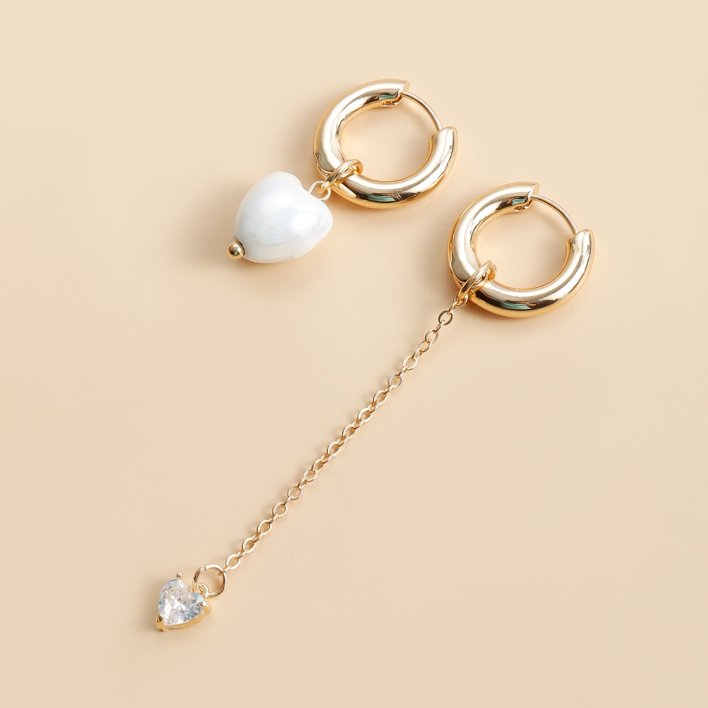 Fashionable Heart-Shaped Pendant Earrings with Tassel Detail in Electroplated Mixed Materials for Women