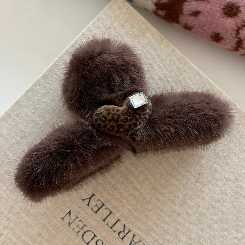 Luxury-Style Velvet and Acrylic Heart-Shaped Hair Claw for Women, Retro Fall Winter Everyday Accessory
