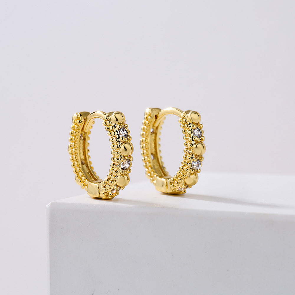 Orecchini a cerchio irregolari geometrici minimalisti da donna in rame con placcatura in oro e zirconi micropavé