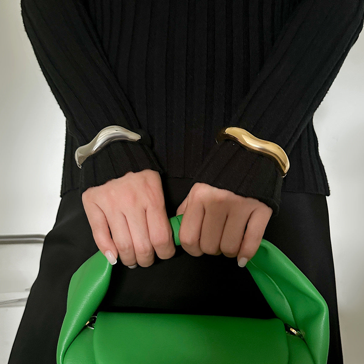 Luxury Plated Alloy Irregular Wave Spring Bangle Bracelet Set