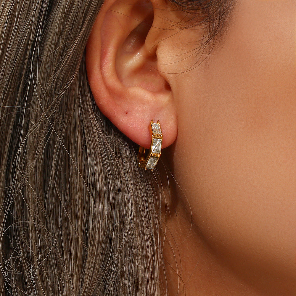 Orecchini a Cerchio Minimalisti Geometrici in Acciaio Inossidabile con Design a Bambù in Zirconia per Donna