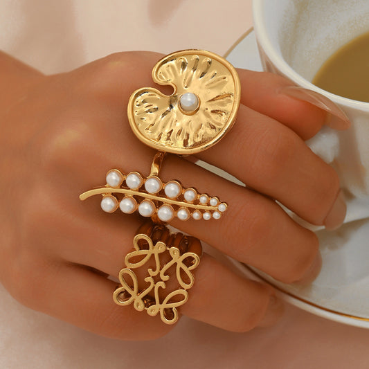 Juego de Anillos de Aleación de Zinc Geométricos Irregulares Minimalistas para Mujer con Incrustaciones de Perlas y Patrón de Puntos Circulares