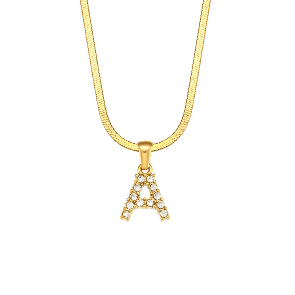 Collana Minimalista con Ciondolo a Lettera in Acciaio Inossidabile con Placcatura in Oro 18K e Zircone su Catena a Serpente Piatta per Donna