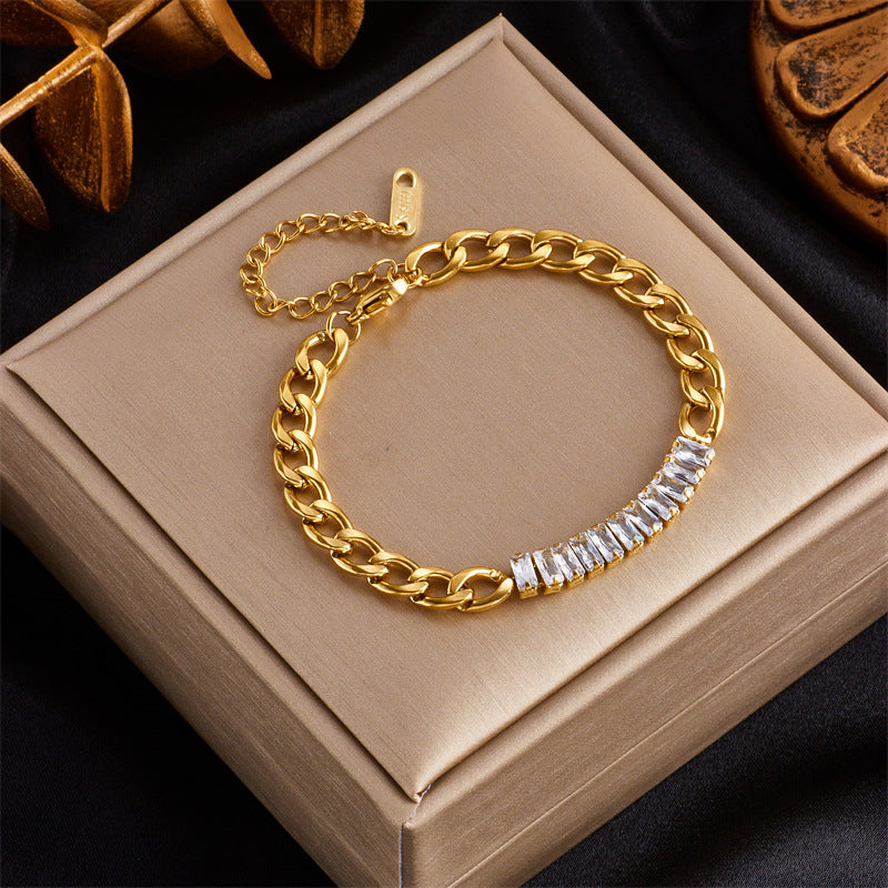 Bracciale in Acciaio Inox da Donna con Finitura Placcata e Ciondolo a Farfalla Turchese d'Ispirazione Vintage