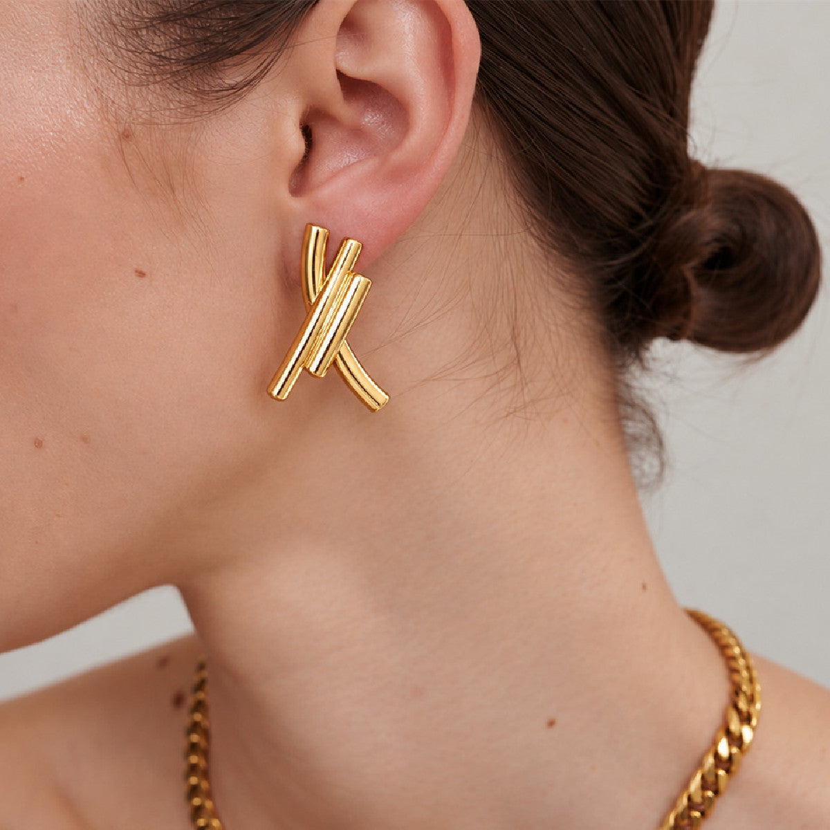 Elegant 18K Gold Plated Brass Geometric Round Cubic Zirconia Earrings for Women