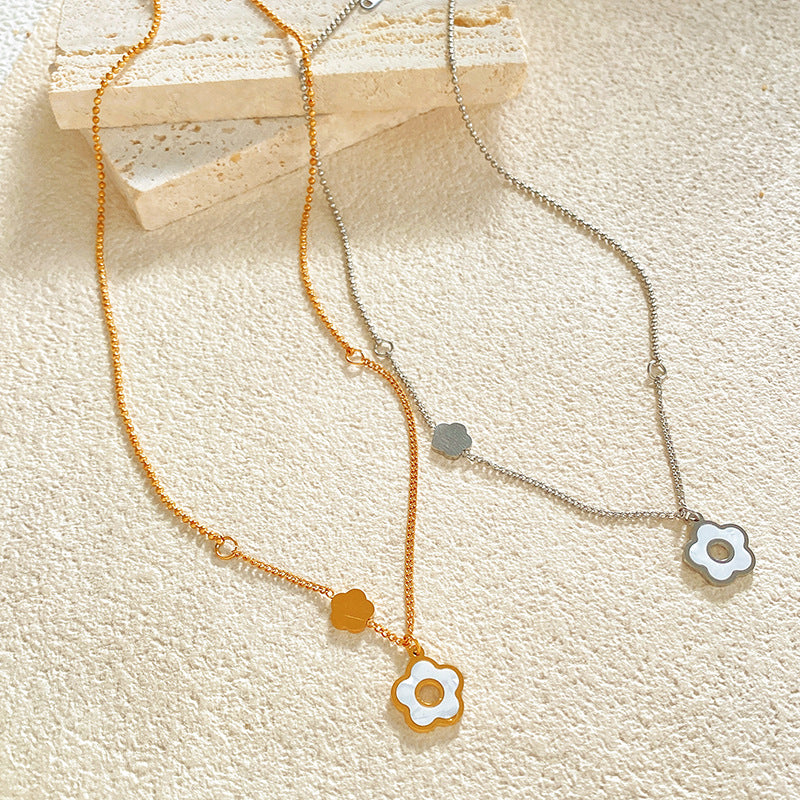 Minimalist Luxury Micro-inlay Shell Flower Asymmetric Titanium Steel Necklace