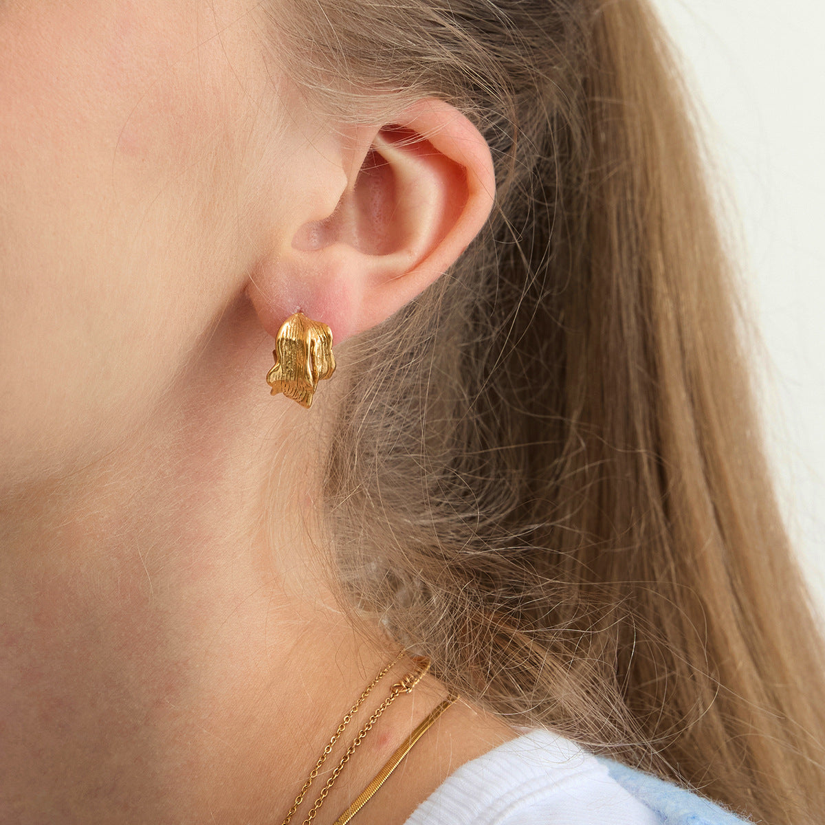 Pendientes de Acero Inoxidable con Diseño Geométrico de Patrón Ondulado y Acabado Chapado para Mujer