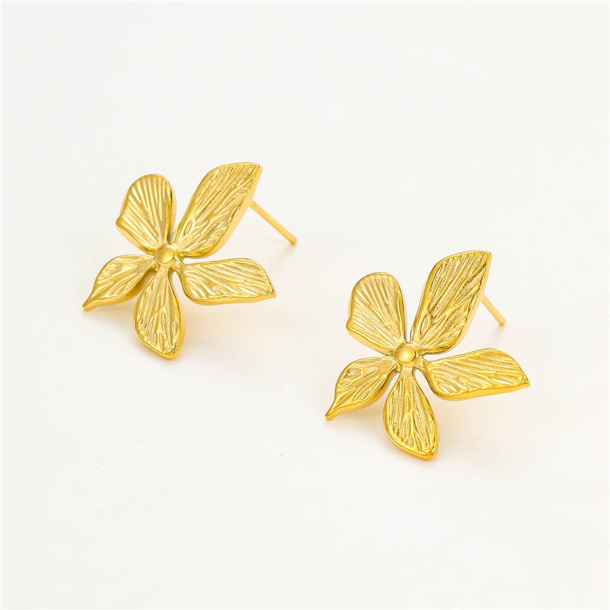 Orecchini da donna minimalisti tridimensionali a forma di fiore in acciaio inossidabile con placcatura in oro 18 carati, anallergici e resistenti allo sbiadimento