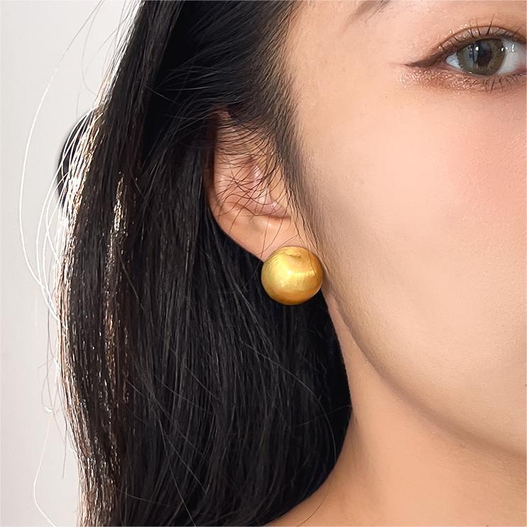 Sweet Matte Round Geometric 925 Sterling Silver Earrings with Pearl Inlay Polka Dot Design