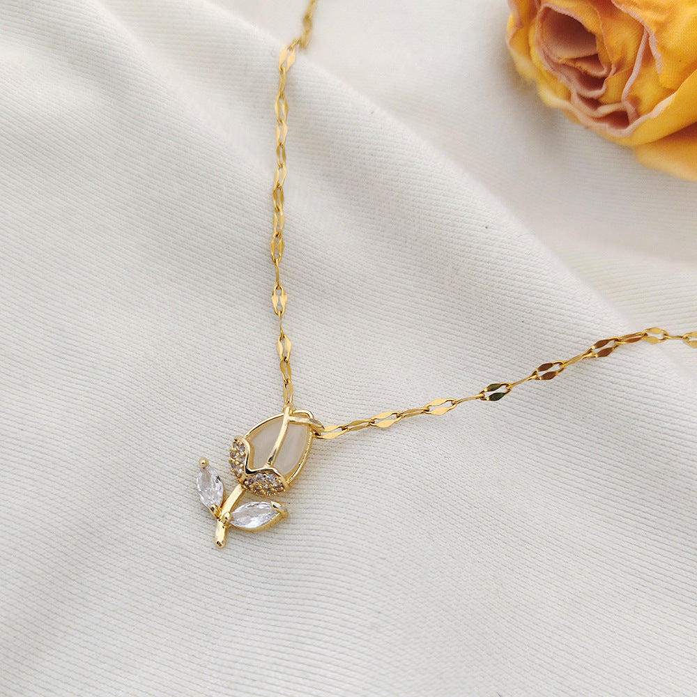 Collana da donna originale in acciaio al titanio placcato a forma di tulipano con catena O e motivo floreale